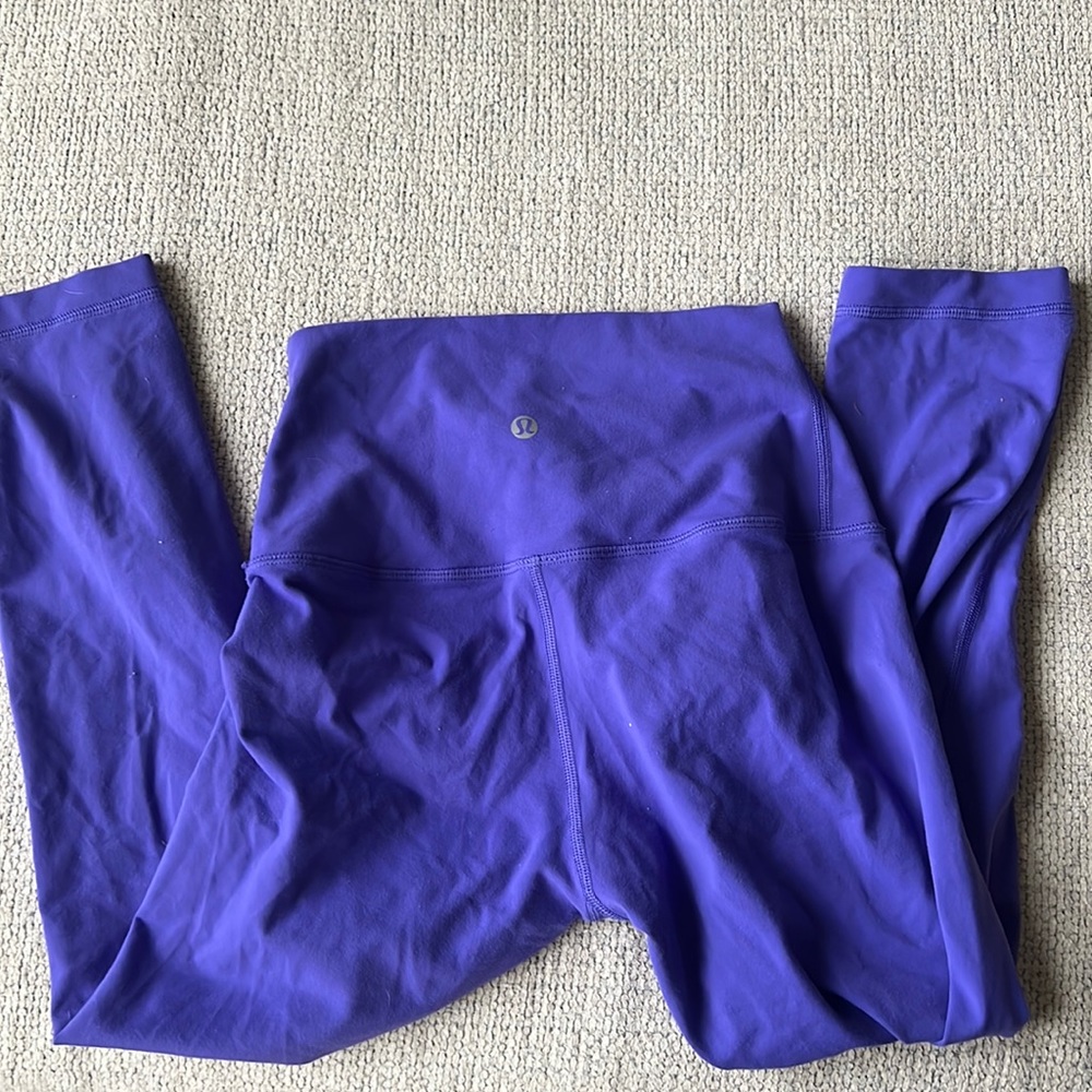 Cropped purple LuluLemon leggings (capri length)